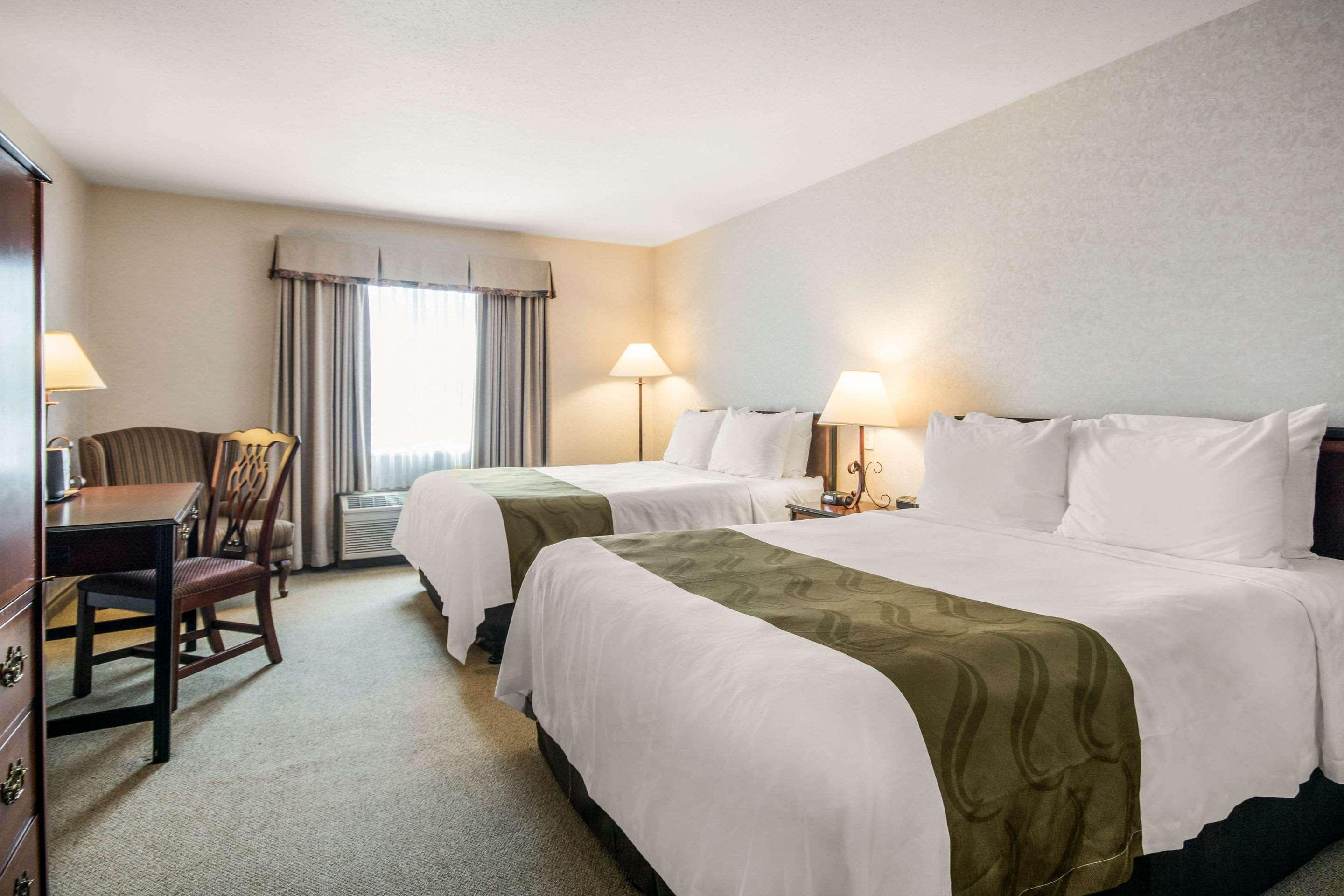Clarion Hotel&Conference Centre Abbotsford Exterior foto